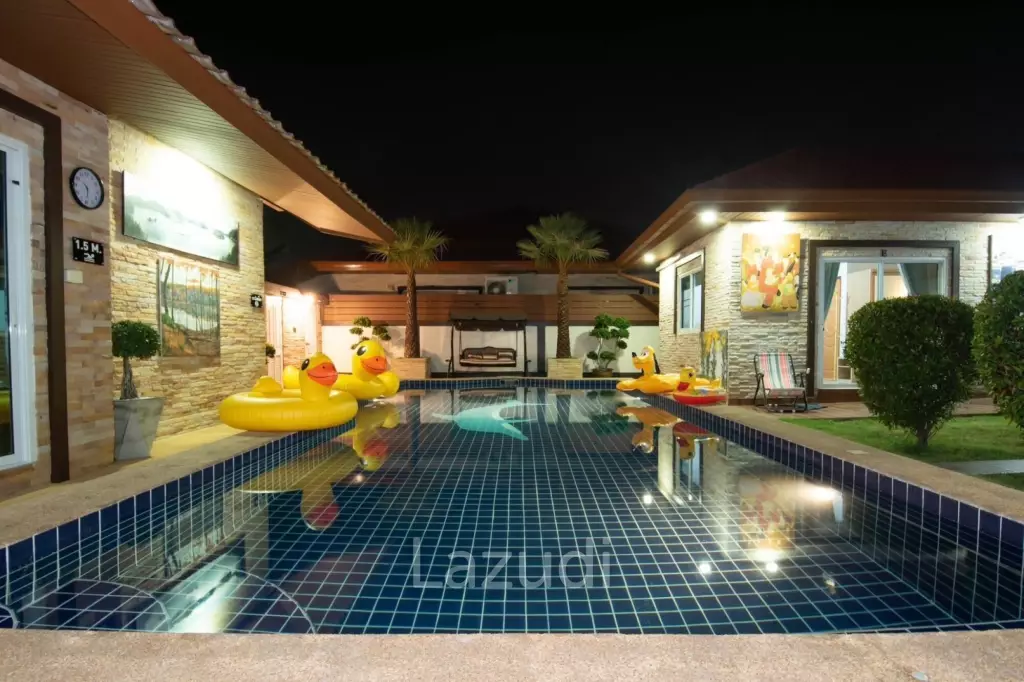 Exquisite 6-Bedroom Luxury Pool Villa with Premium Amenities