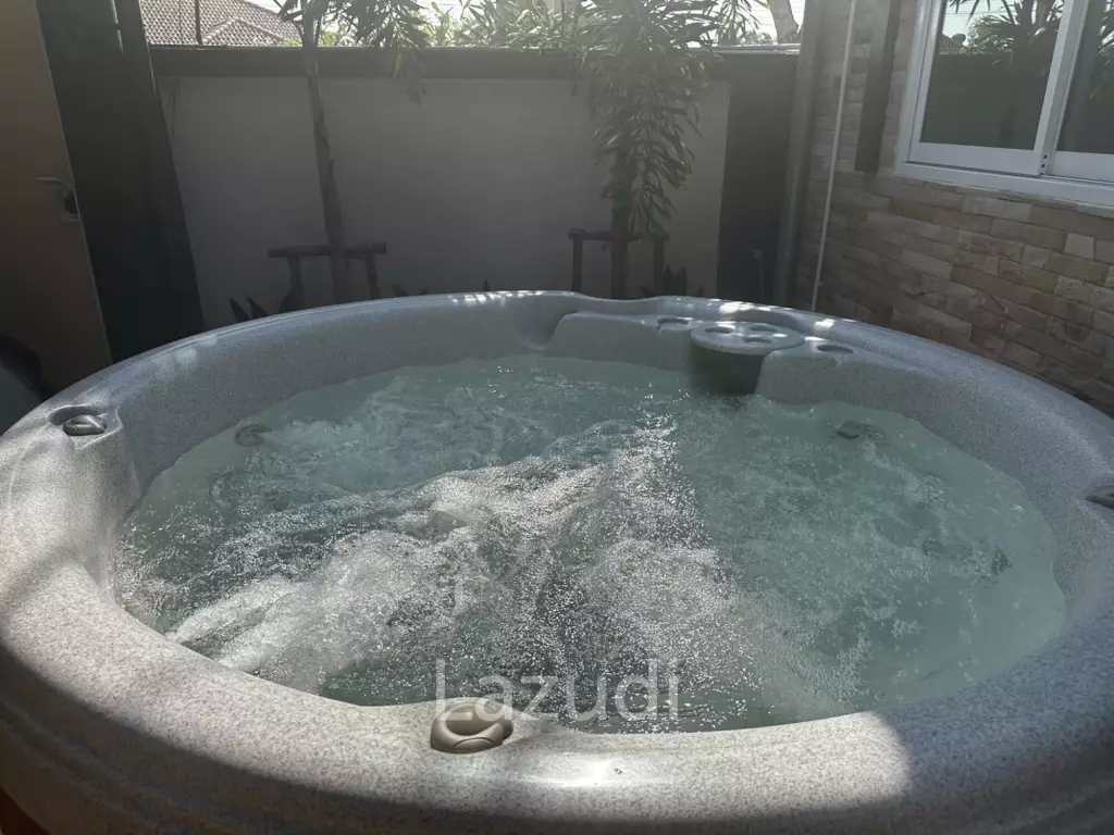 Exquisite 6-Bedroom Luxury Pool Villa with Premium Amenities