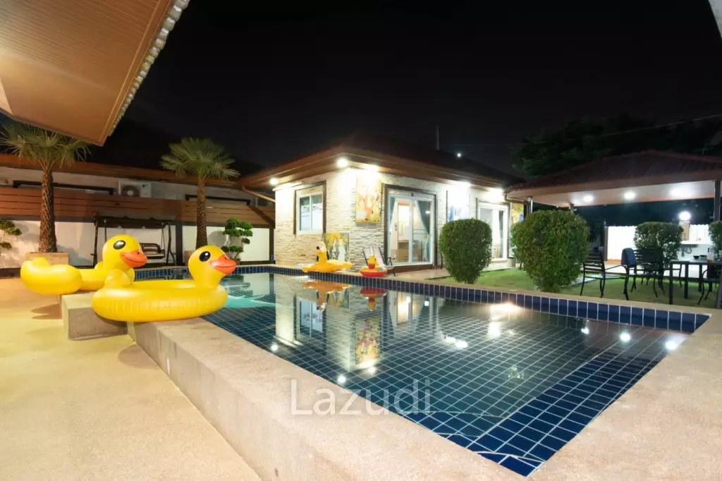 Exquisite 6-Bedroom Luxury Pool Villa with Premium Amenities