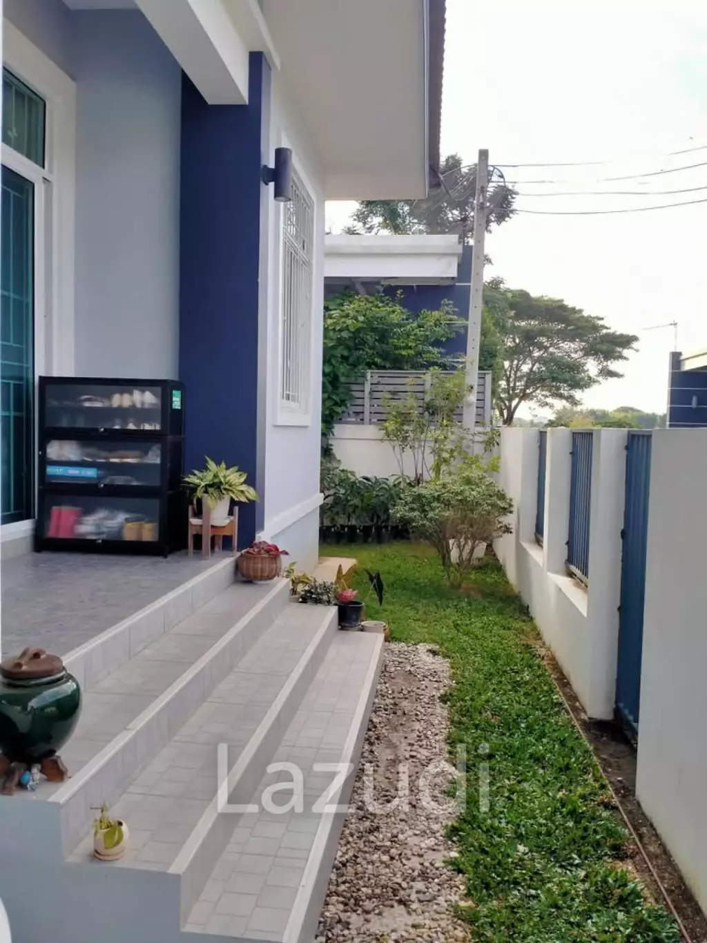 บ้านเดี่ยวโมเดิร์น 3 ห้องนอน ใกล้สนามบิน ใน ต.บ้านดู่