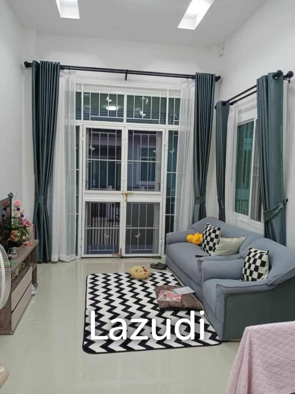 บ้านเดี่ยวโมเดิร์น 3 ห้องนอน ใกล้สนามบิน ใน ต.บ้านดู่