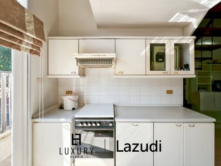 Baan Chaliang Lom : 5 Bedroom, Two Storey Villa A Few Steps from Hua Hin Beach