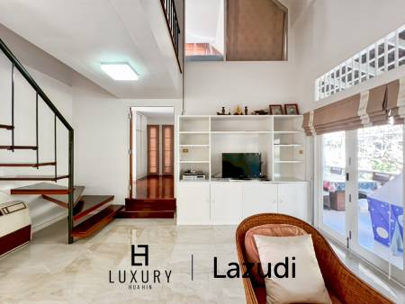 Baan Chaliang Lom : 5 Bedroom, Two Storey Villa A Few Steps from Hua Hin Beach