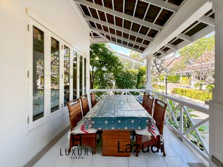 Baan Chaliang Lom : 5 Bedroom, Two Storey Villa A Few Steps from Hua Hin Beach