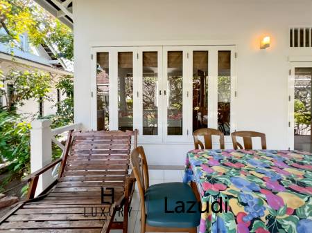 Baan Chaliang Lom : 5 Bedroom, Two Storey Villa A Few Steps from Hua Hin Beach