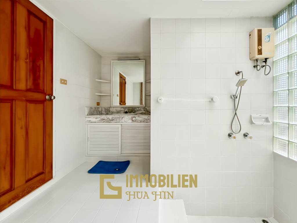 Strandlage / 5 Schlafzimmer / 229 qm Wohnfläche