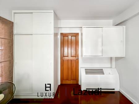 Baan Chaliang Lom : 5 Bedroom, Two Storey Villa A Few Steps from Hua Hin Beach