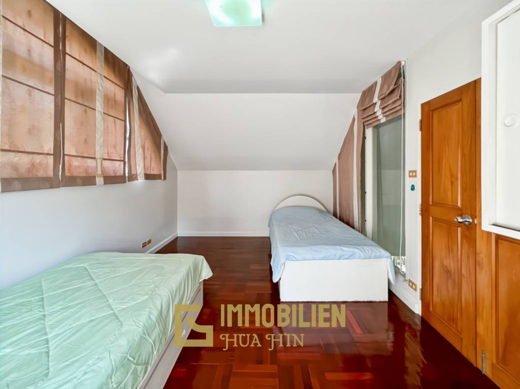 Strandlage / 5 Schlafzimmer / 229 qm Wohnfläche