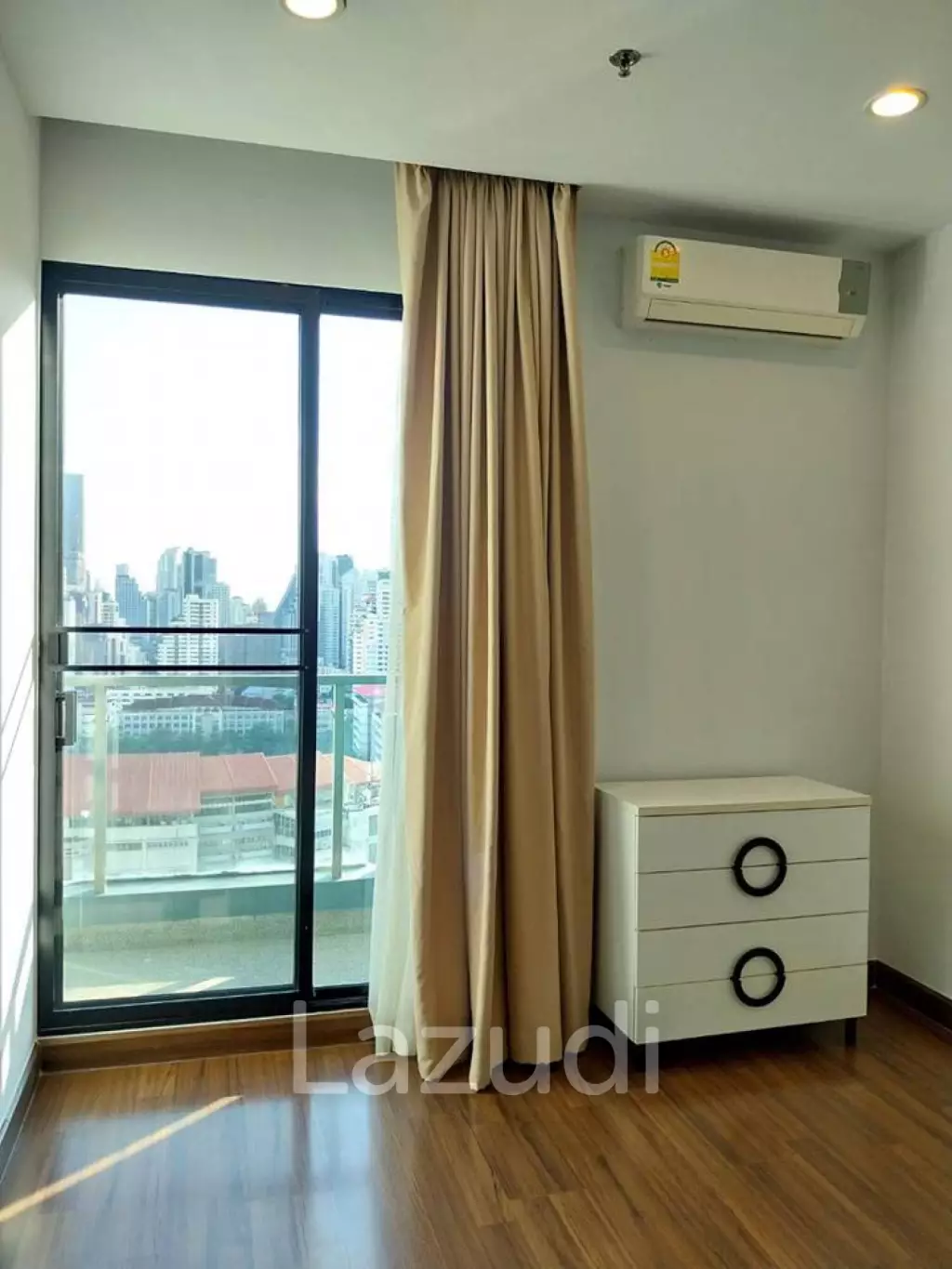 50.5 sqm 1 Bedroom Condo on High Floor at Supalai Premier @ Asoke, Bang Kapi Huai Kwang
