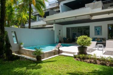 Foreign Freehold 3-Bedroom Condo with Private Pool in Bang Tao