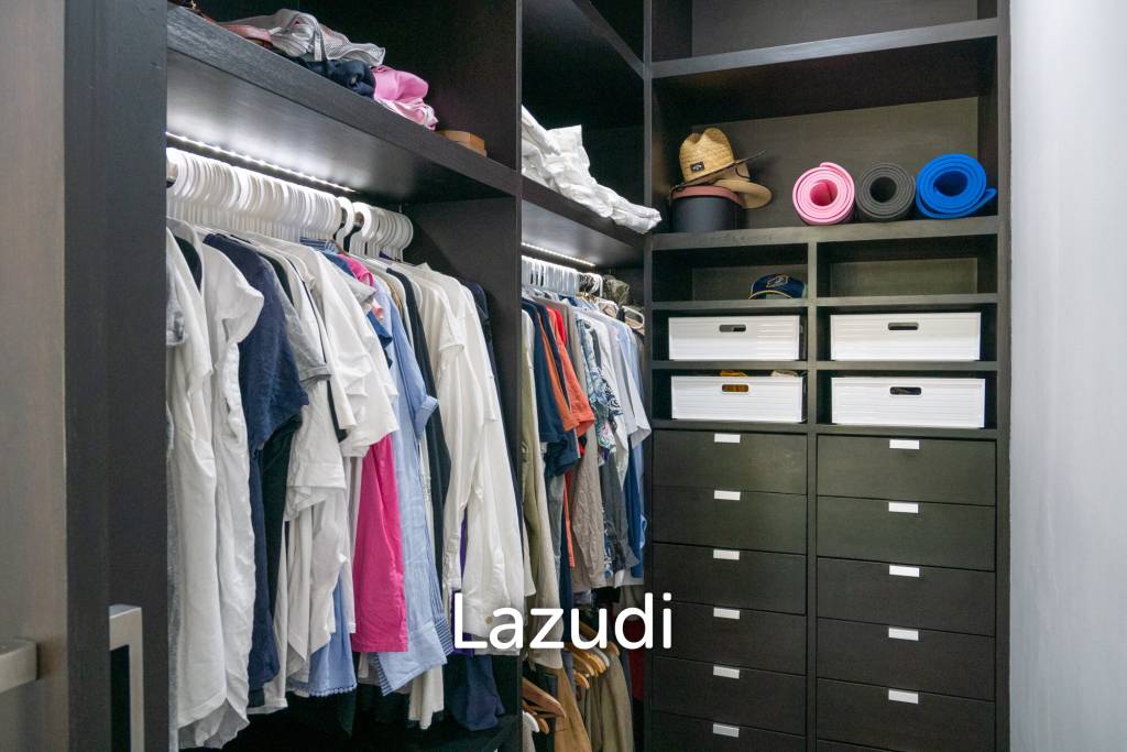 Foreign Freehold 3-Bedroom Condo with Private Pool in Bang Tao