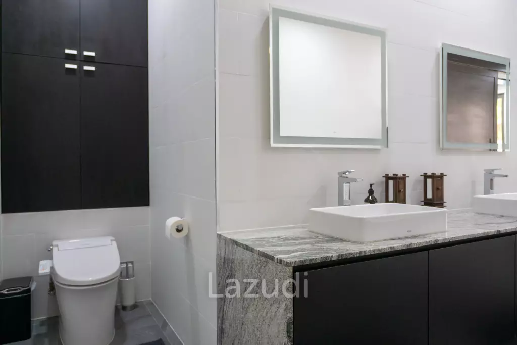 Foreign Freehold 3-Bedroom Condo with Private Pool in Bang Tao