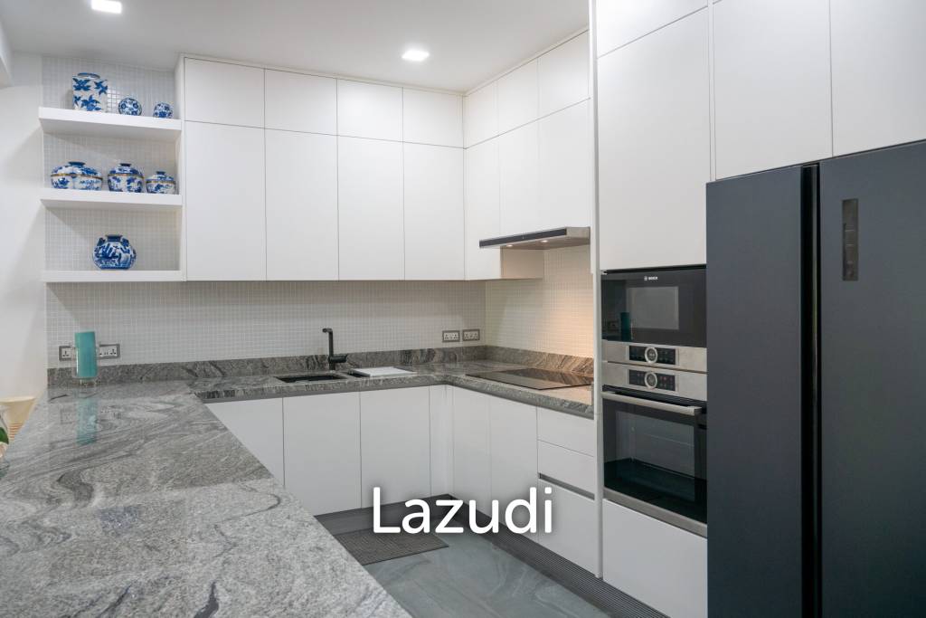 Foreign Freehold 3-Bedroom Condo with Private Pool in Bang Tao