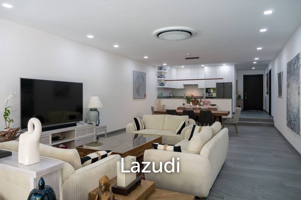 Foreign Freehold 3-Bedroom Condo with Private Pool in Bang Tao