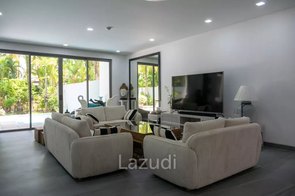 Foreign Freehold 3-Bedroom Condo with Private Pool in Bang Tao