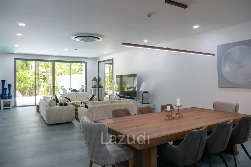Foreign Freehold 3-Bedroom Condo with Private Pool in Bang Tao
