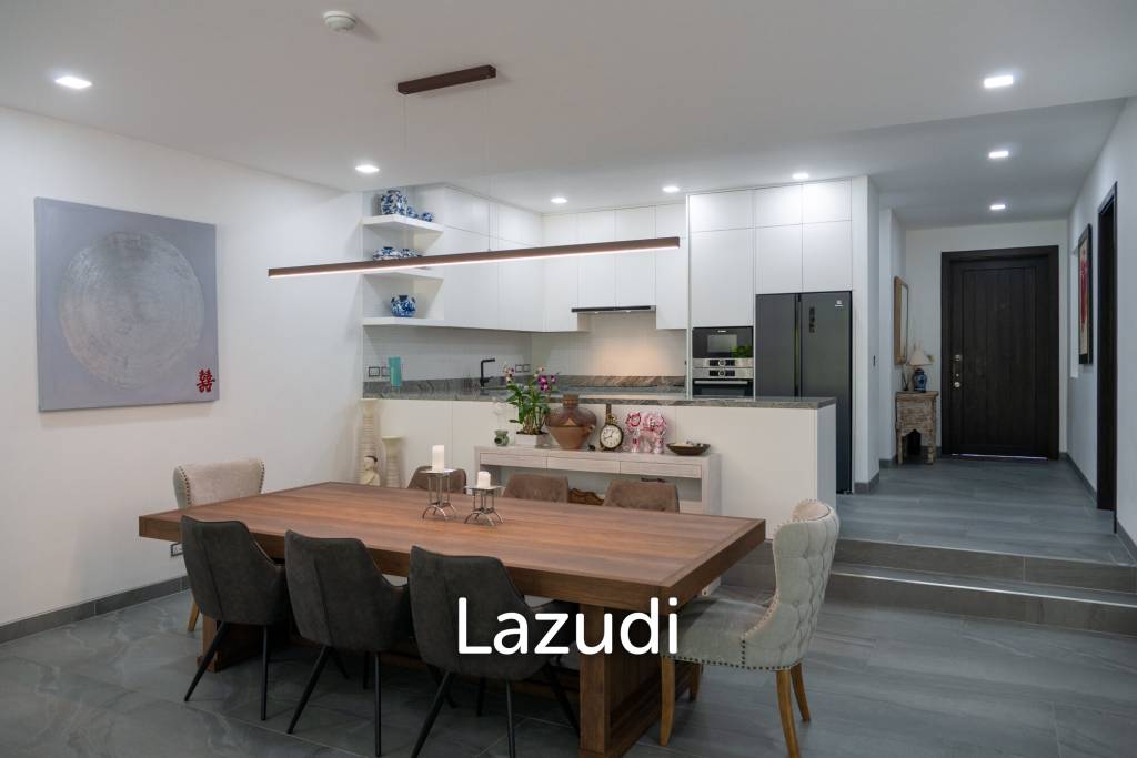 Foreign Freehold 3-Bedroom Condo with Private Pool in Bang Tao
