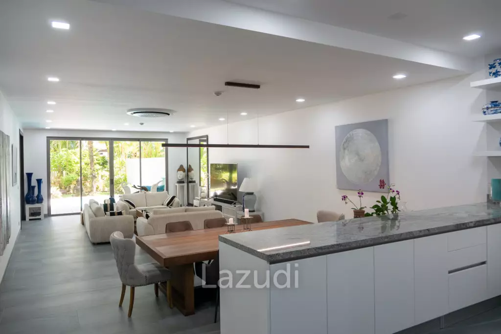 Foreign Freehold 3-Bedroom Condo with Private Pool in Bang Tao