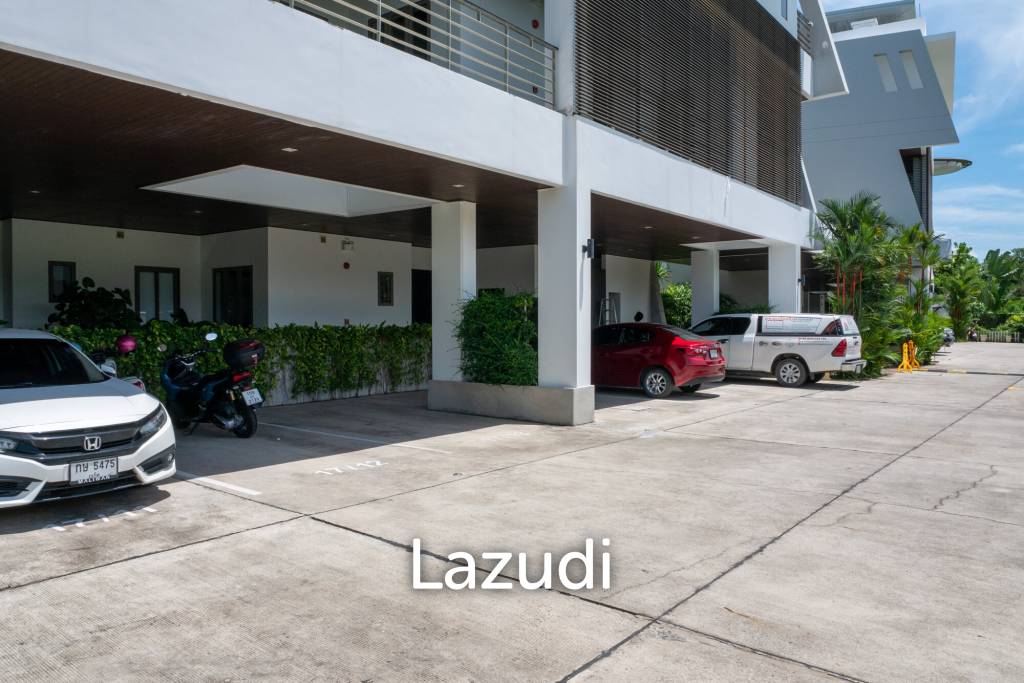 Foreign Freehold 3-Bedroom Condo with Private Pool in Bang Tao