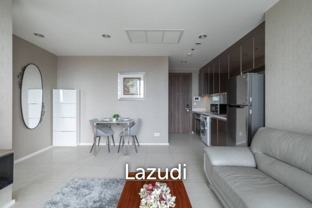 45 sqm river view condoat Menam Residences Bangkok