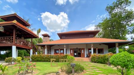 Stadtnah / 708 qm Grundstück / Tropischer Stil