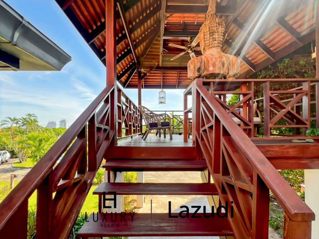 White Lotus 1 Tropical 3 Bedroom Villa with Expansive Garden