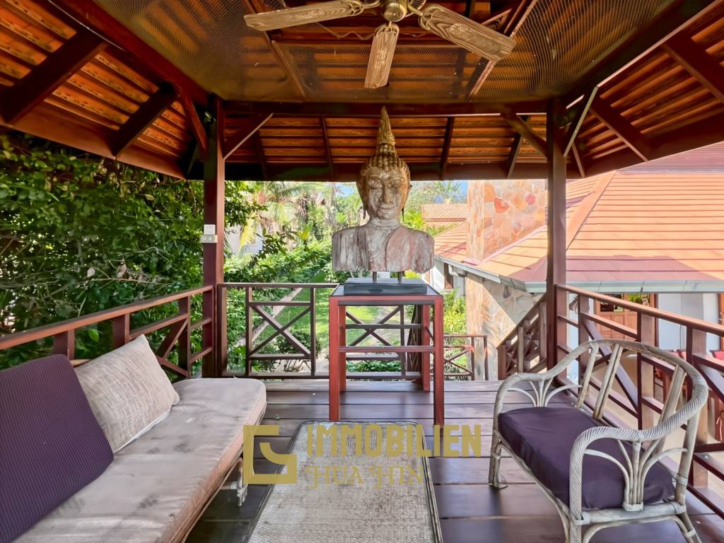 Stadtnah / 708 qm Grundstück / Tropischer Stil