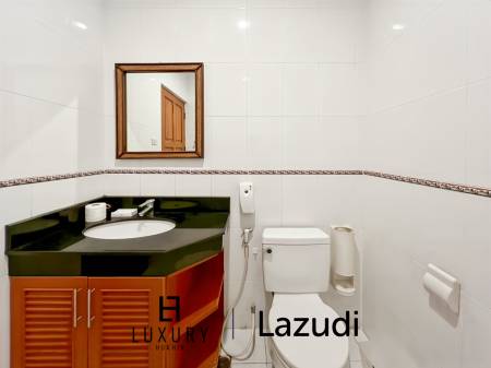 White Lotus 1 Tropical 3 Bedroom Villa with Expansive Garden