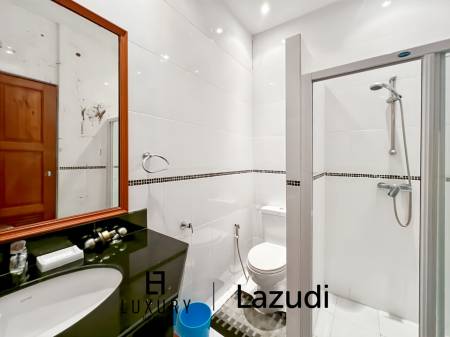 White Lotus 1 Tropical 3 Bedroom Villa with Expansive Garden