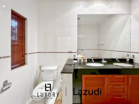 White Lotus 1 Tropical 3 Bedroom Villa with Expansive Garden