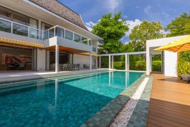 Newly Renovated 5-Bedroom Modern Contemporary Pool Villa near Laguna