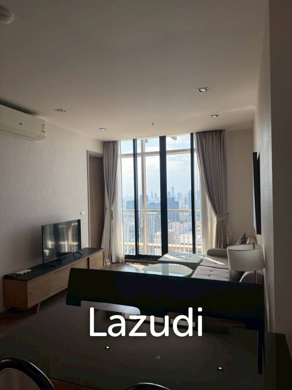 56 sqm high floor condo Park Origin Phromphong Khlong Toei Bangkok