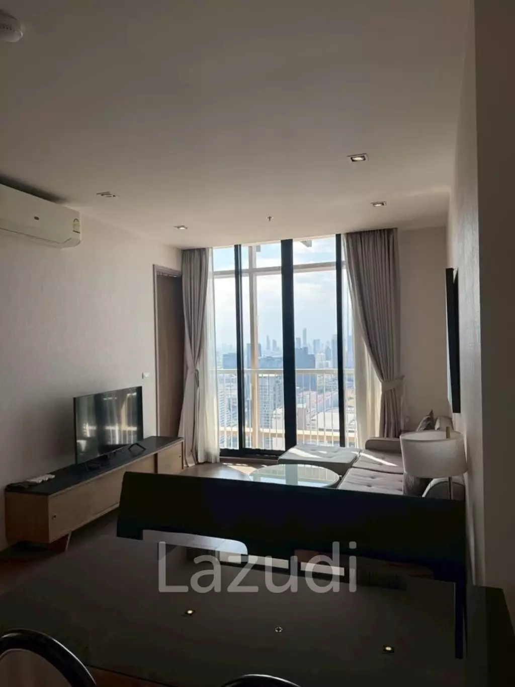 56 sqm high floor condo Park Origin Phromphong Khlong Toei Bangkok
