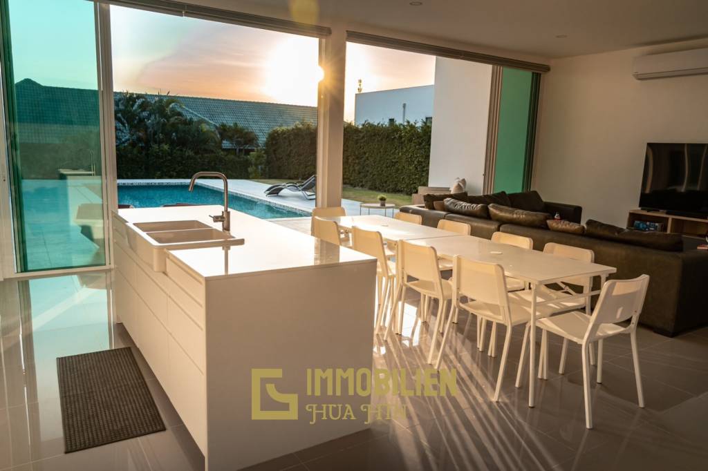 Moderne Villa / 4 Schlafzimmer / 195 qm Wohnfläche