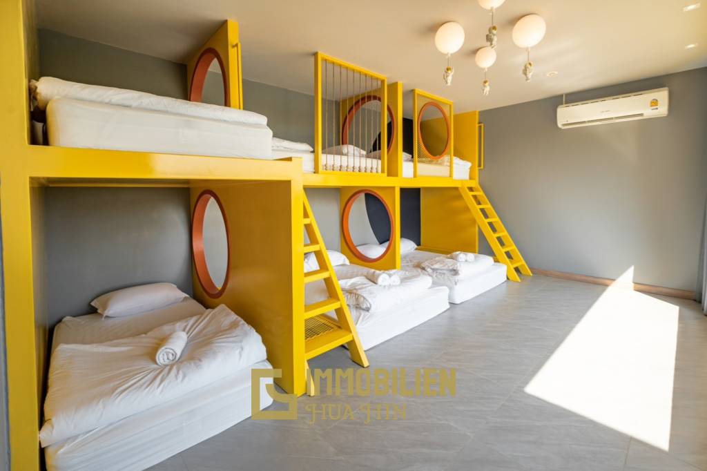 4 Schlafzimmer / 4 Bäder / voll möbliert