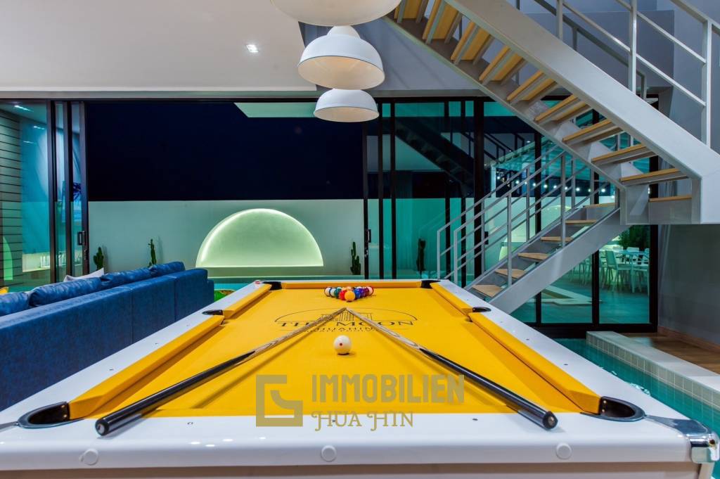 4 Schlafzimmer / 4 Bäder / voll möbliert