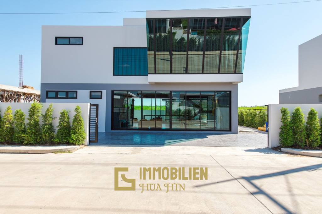 hohes Vermietpotential / 203 qm Wohnfläche / 4 Schlafzimmer + 4 Bäder