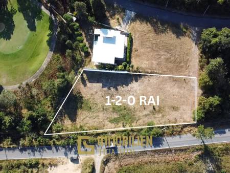 Bergblick / ruhige Golplatzlage / 1.2 RAI - 2.400 qm