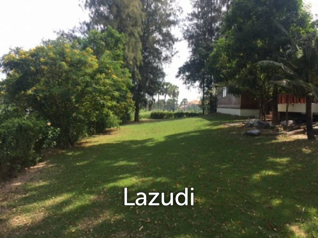 2,000 Sqm 4 Bed 3 Bath Villa For Sale