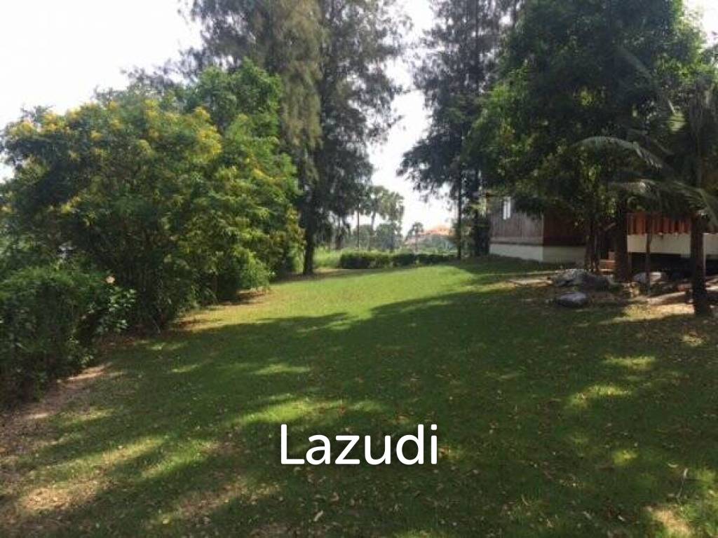 2,000 Sqm 4 Bed 3 Bath Villa For Sale