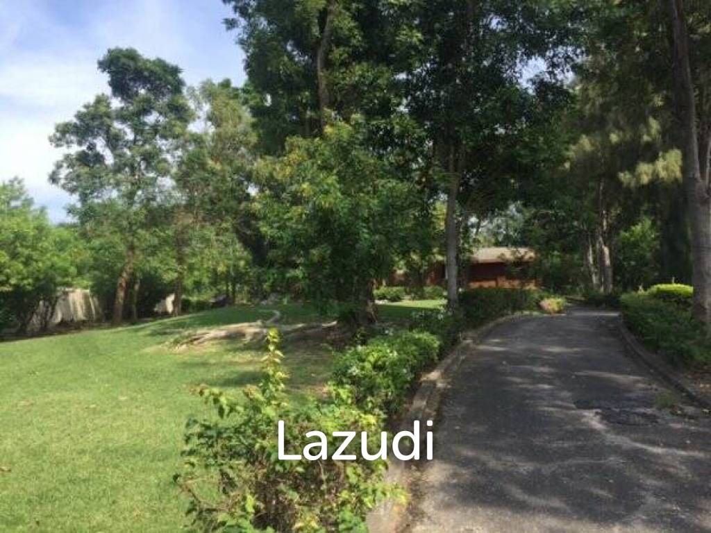 2,000 Sqm 4 Bed 3 Bath Villa For Sale