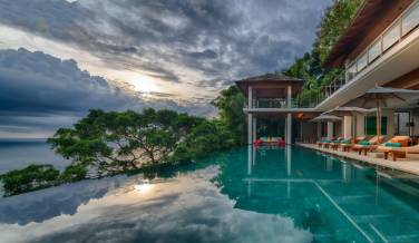 Spacious 6-bedroom luxury pool villa with panoramic views over Kamala Bay