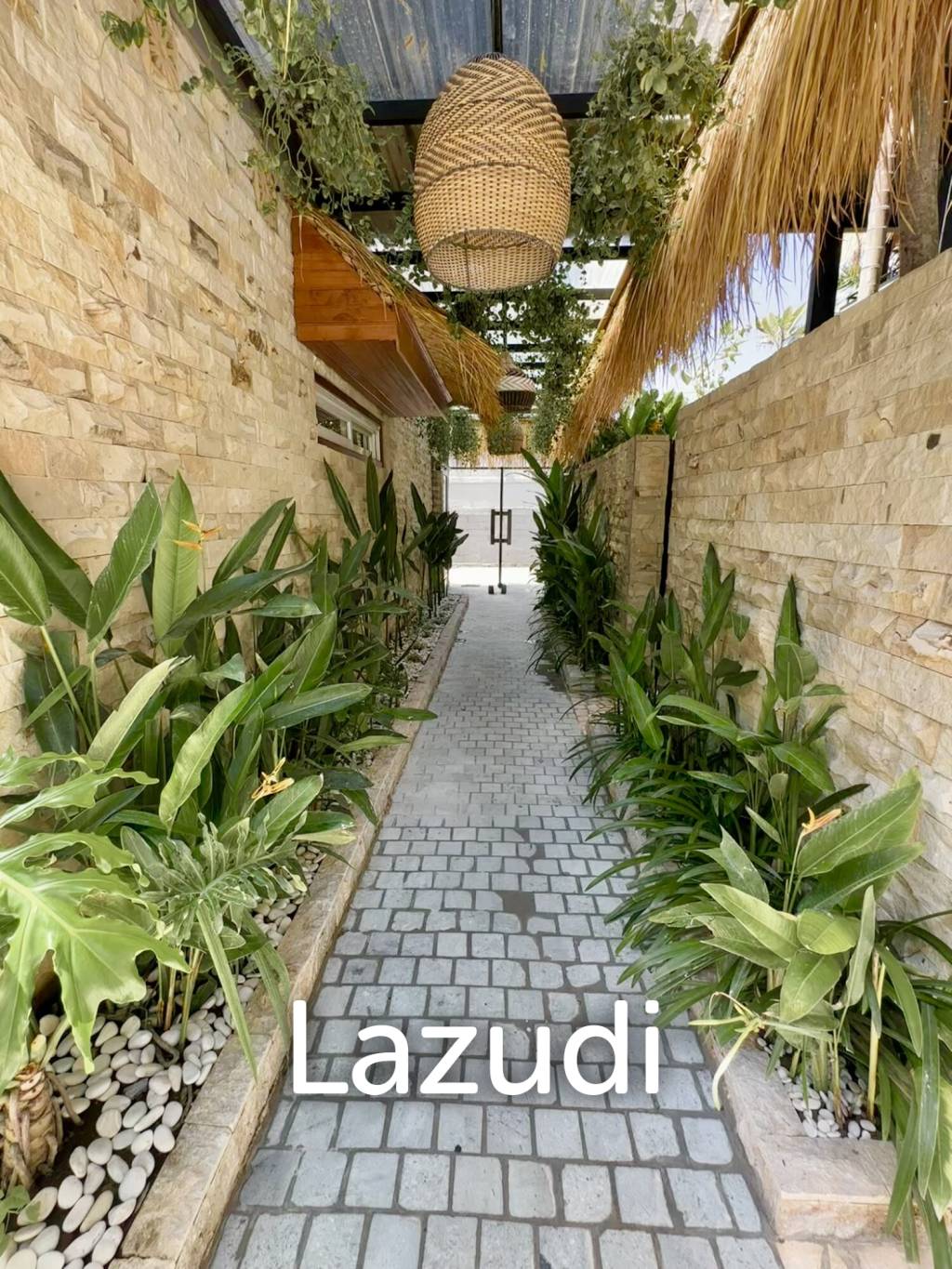 Stunning One/Two Bedroom units for Leasehold in Heart of Seminyak