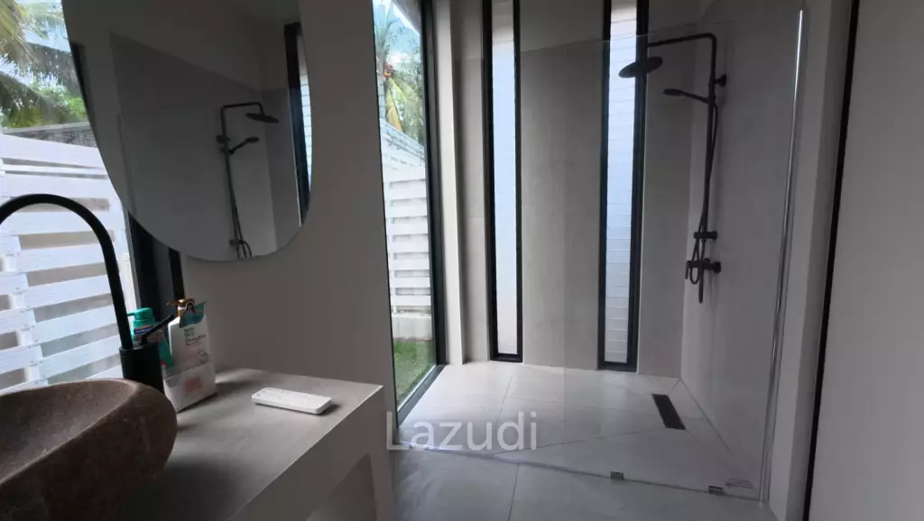 3-Bedroom Villa with Pool – Wok Tum