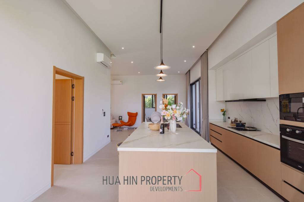 Beautiful modern pool villa in Nong Kae Hua Hin