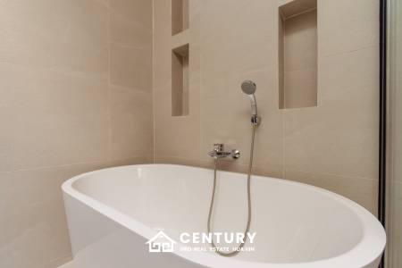 Beautiful modern pool villa in Nong Kae Hua Hin