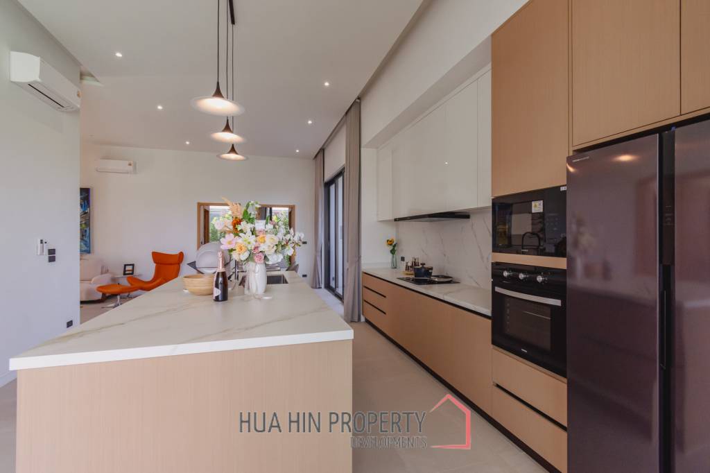 Beautiful modern pool villa in Nong Kae Hua Hin