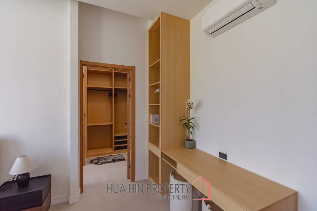 Beautiful modern pool villa in Nong Kae Hua Hin