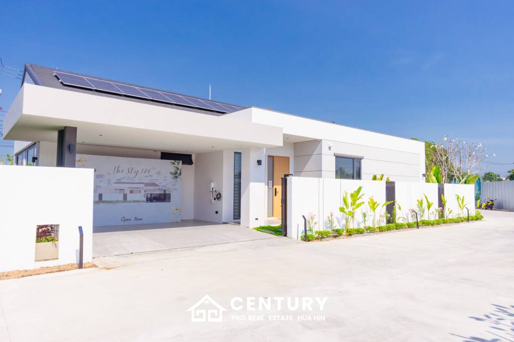 Beautiful modern pool villa in Nong Kae Hua Hin