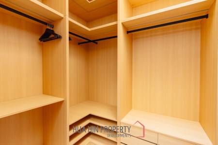 Beautiful modern pool villa in Nong Kae Hua Hin